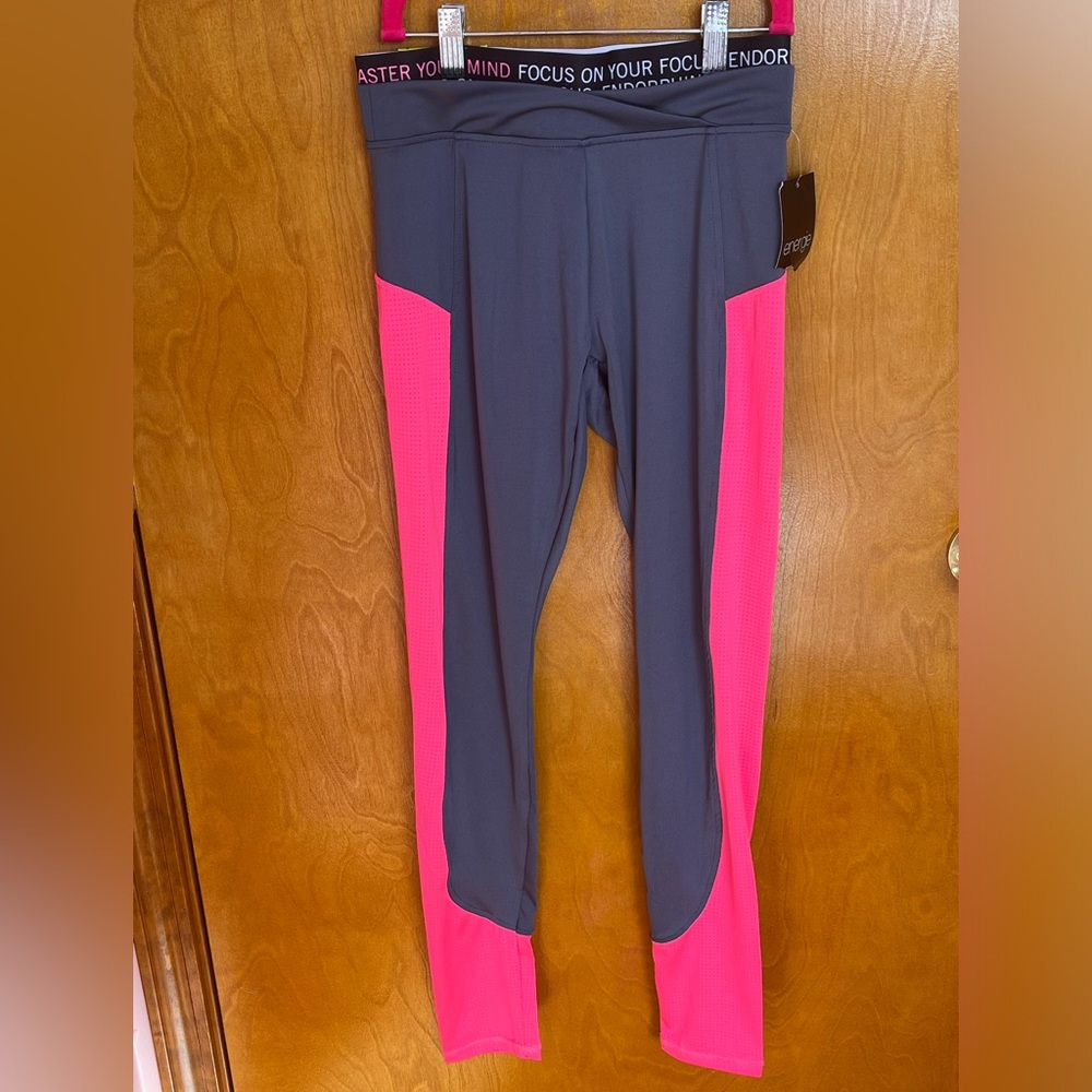 Energie Juniors Midrise Leggings. Size Small
